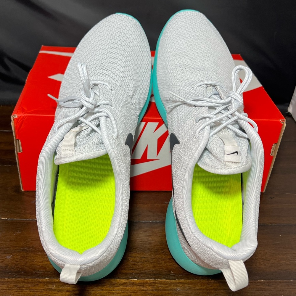 🔥NEW🔥 Nike roshe run calypso‼️ - Picture 3 of 6